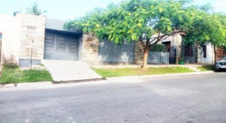 Casa en venta en Zona Escuela de Policía