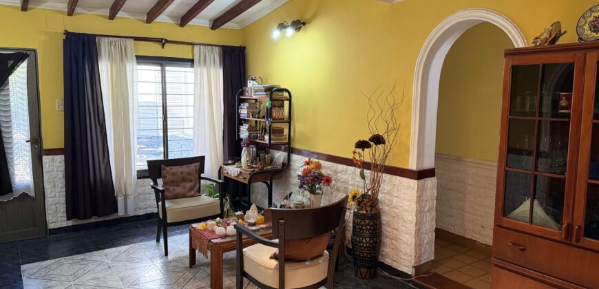 Casa en venta en Barrio Paracao sobre calle Juan Báez