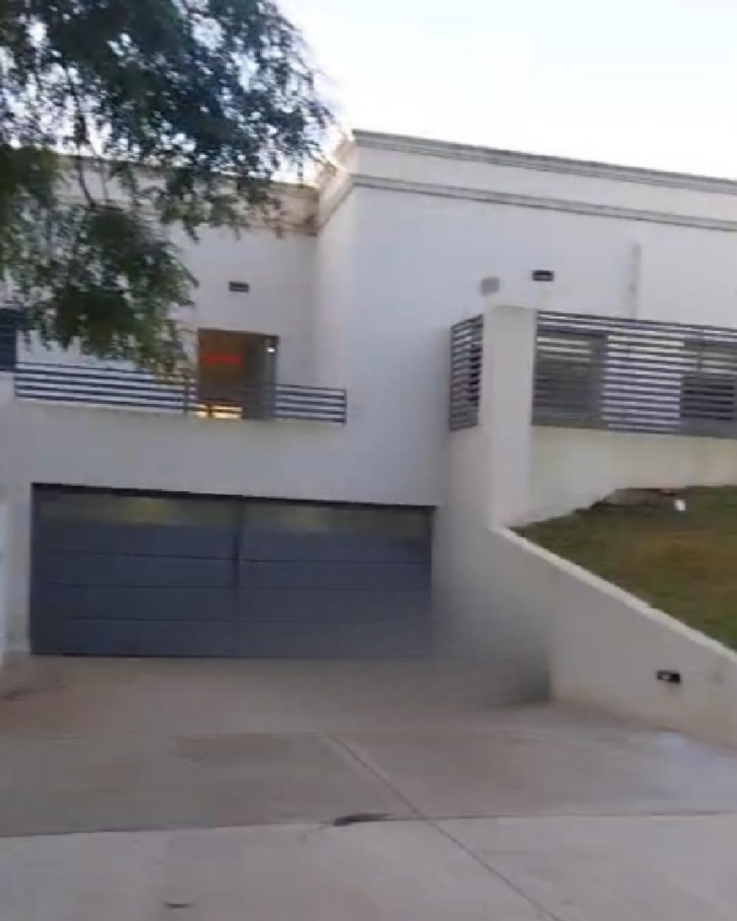 casa en venta en Paraná calle Echeverría