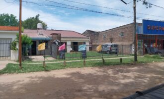 Casa con local en venta en San Benito