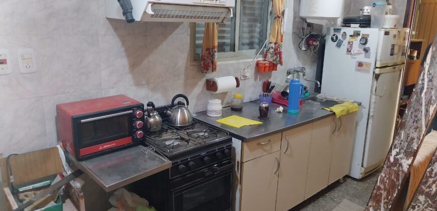 Casa con local en venta en San Benito