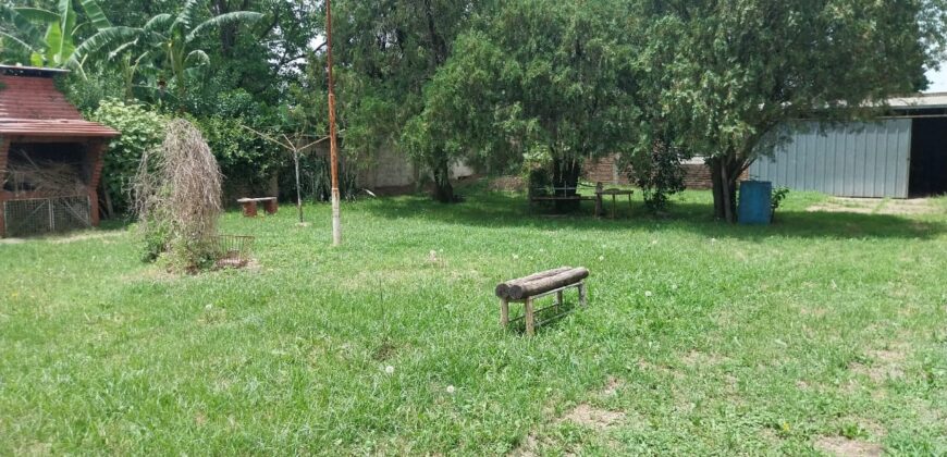 Casa con local en venta en San Benito