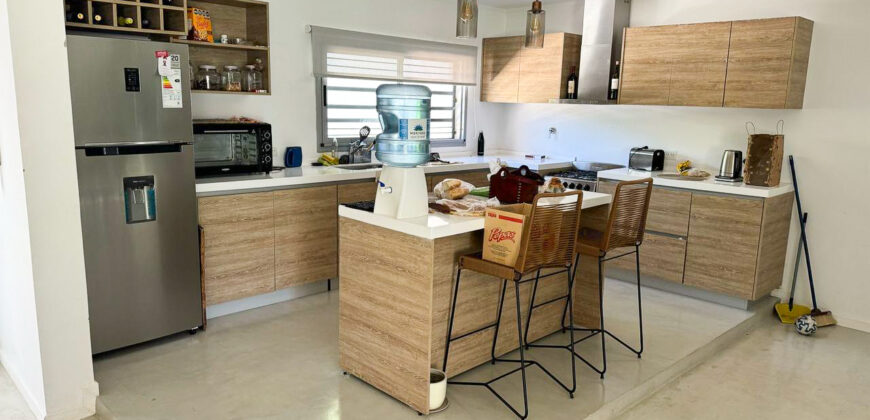 Hermosa casa en zona Toma Vieja