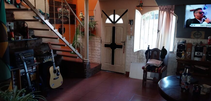Casa en venta en Paraná en calle Arroyo Cazuelas