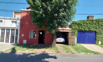Casa en venta en Paraná en calle Arroyo Cazuelas