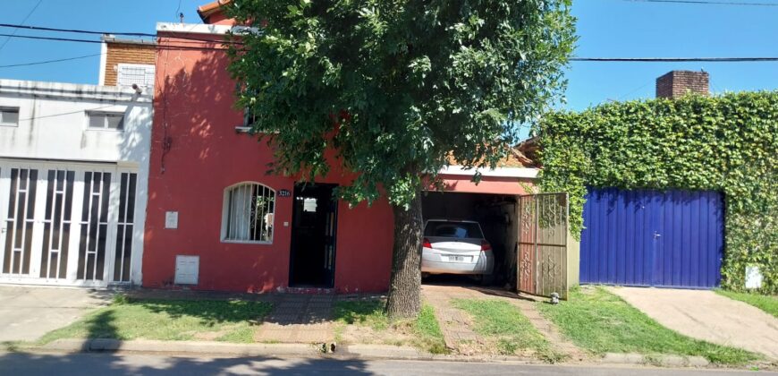 Casa en venta en Paraná en calle Arroyo Cazuelas