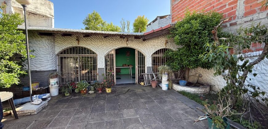Casa en venta en Barrio Paracao sobre calle Juan Báez