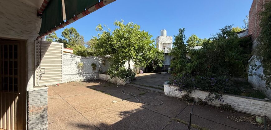 Casa en venta en Barrio Paracao sobre calle Juan Báez