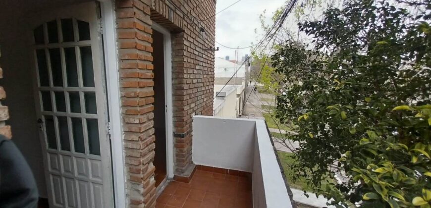OPORTUNIDAD DEPARTAMENTO EN VENTA Av Ramirez Parana