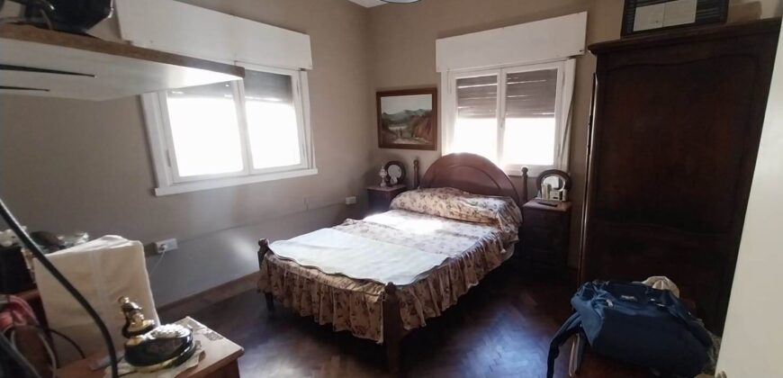 Casa en venta calle Balcarce a mts de Av Ejercito (Parana)