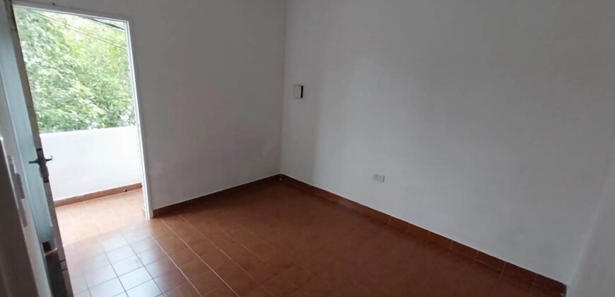 OPORTUNIDAD DEPARTAMENTO EN VENTA Av Ramirez Parana