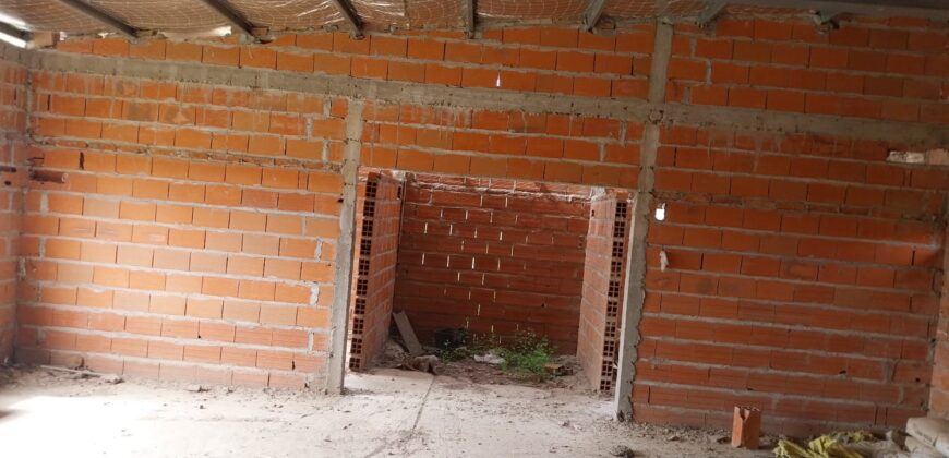 terreno en venta con m2 construido San Benito
