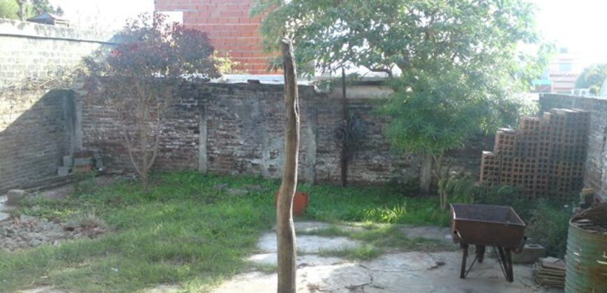 casa en venta calle Espeletta a 50m de Av. Ramirez , Parana