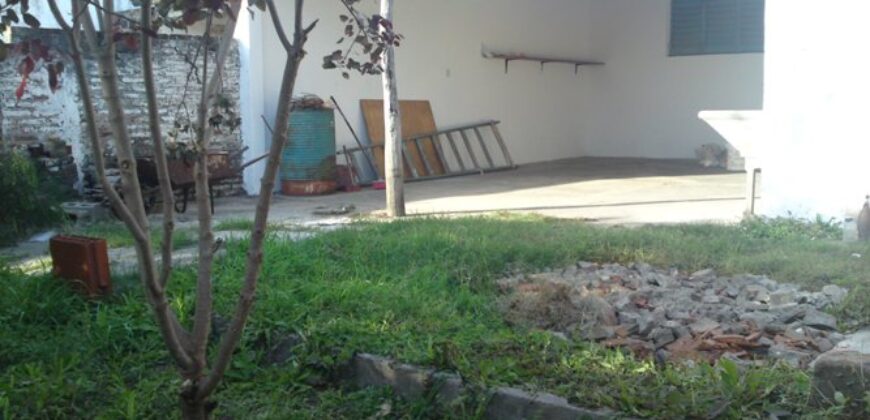 casa en venta calle Espeletta a 50m de Av. Ramirez , Parana